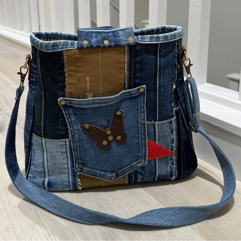 Patchwork Denim Crossbody Bag – Butterfly & Flower Design - Picture 3 of 13
